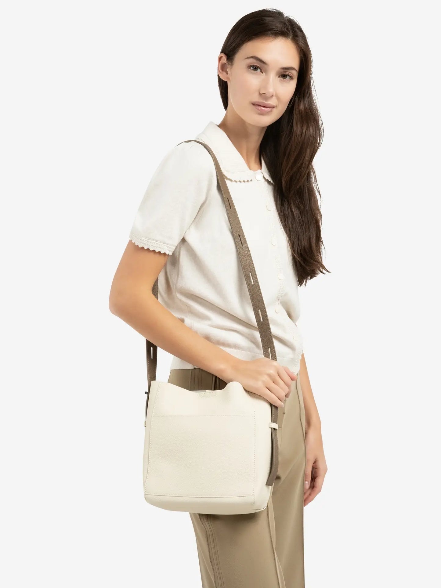 Leather shoulder bag with detachable inner pouch